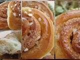 Escargots au yaourt au sucre roux, au sucre en grains et au sirop d'érable