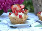 Mini Cheesecake aux fraises et aux groseilles