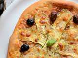 Pizza courgette olives mozzarella