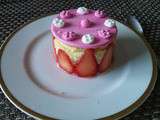 Petit dessert spécial  fête des mamans  : mini fraisier