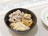 Riz mélangé au porc et champignons enoki (Takikomi Gohan)