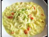 Soupe de légumes au curry, vermicelles de riz et lait de coco