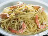 Spaghettis aux crevettes, ail et piment d’Espelette