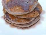 Pancakes aux framboises nappés de sirop de poivre de Tasmanie
