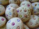 Cookies aux smarties et aux bananes séchées