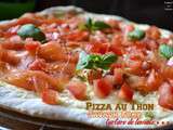 Pizza au thon, saumon fumé, tartare de tomate à la plancha