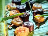 Brochettes boudin noir et bananes roses