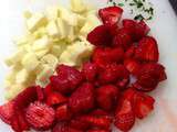 Compote de fraises, crumble de graines
