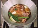 Soupe chinoise aux canard, crevettes et bambou
