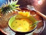 Soupe froide d’ananas Victoria à l’estragon