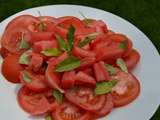 Salade rouge de tomates et de pasteque