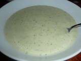 Soupe d'été (chou-fleur, courgette, oignons verts)