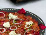 Déclinaisons de carpaccio de saumon gravlax au pitaya rouge
