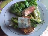 Tartine d'asperges verte et blanche enrobée de son lard de Colonata
