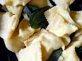 Ravioli farcis de ricotta et persil à la sauge et beurre #trisderavioli 3