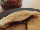 Pancake fourré à la pâte à tartiner chocolat caramel