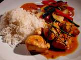 Poulet au Curry Rouge Thaï Légumes Sautés & Riz