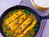 Saumon poché aux épinards, curry et lait de coco