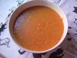Soupe orange au potiron, carottes et lentilles corail