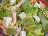 Salade de pâtes aux légumes de printemps, poulet et feta
