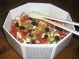 Horiatiki salata (salade paysanne Grecque)