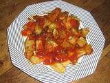 Patatas bravas (p.d.t frites à la sauce tomate épicée)