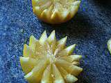 Decoupe de citrons pour plat de crustacés ou poissons