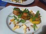En entrée, le boudin blanc aux pommes