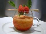 Gaspacho de melon et tartare de fraises à la menthe