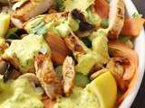 Salade de poulet tikka et sauce yaourt au curcuma à la Jamie Oliver