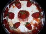 Blanc manger a la compote de rhubarbe et fraises