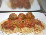 Spaghetti aux boulettes sauce marinara