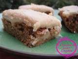 Blondies aux pommes et glaçage au caramel/Apple blondies with caramel icing