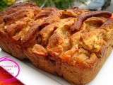 Brioche aux pommes et à la cannelle à effeuiller