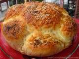 Brioche salée maison facile farcie à la Vache qui rit (en photos)