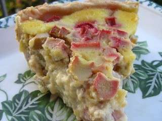 Délicieuse tarte à la rhubarbe et mascarpone