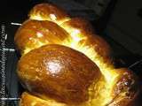 Moelleuse Brioche vendéenne à la main