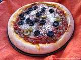 Pizza super moelleuse au boeuf haché et sauce tomate