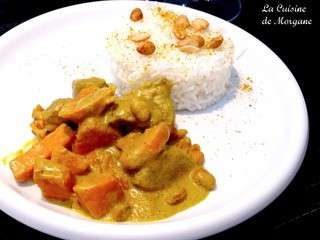 Curry de porc au lait de coco, cacahuète et patate douce