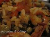 Crevettes sautées, riz sauvage et petits légumes au curry
