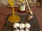 Douceur de miel (mousse miel de châtaignier et chocolat blanc, biscuit succès noisettes amandes, chocolat au lait et meringue suisse au miel)