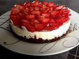 Cheesecake base brownie, chocolat blanc et fraises
