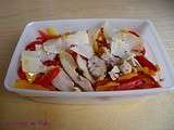 Salade de pâtes aux poivrons, poulet grillé et parmesan