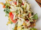 Salade composée – olive verte, maïs, courgette et tomate