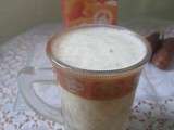 Boisson gourmande amande et caramel salé aux dattes
