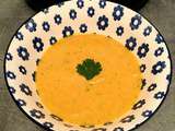 Soupe de patates douces et carottes au curcuma frais et coriandre