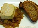 Foie gras de canard et son chutney ananas-mangue et toasts de pain d'épices