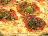 Pizza mozzarella et tomates provençales