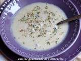 Velouté d'endive au Roquefort