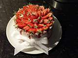 Charlotte aux fraises aux biscuits rose de reims ( recette de l atelier des chefs)